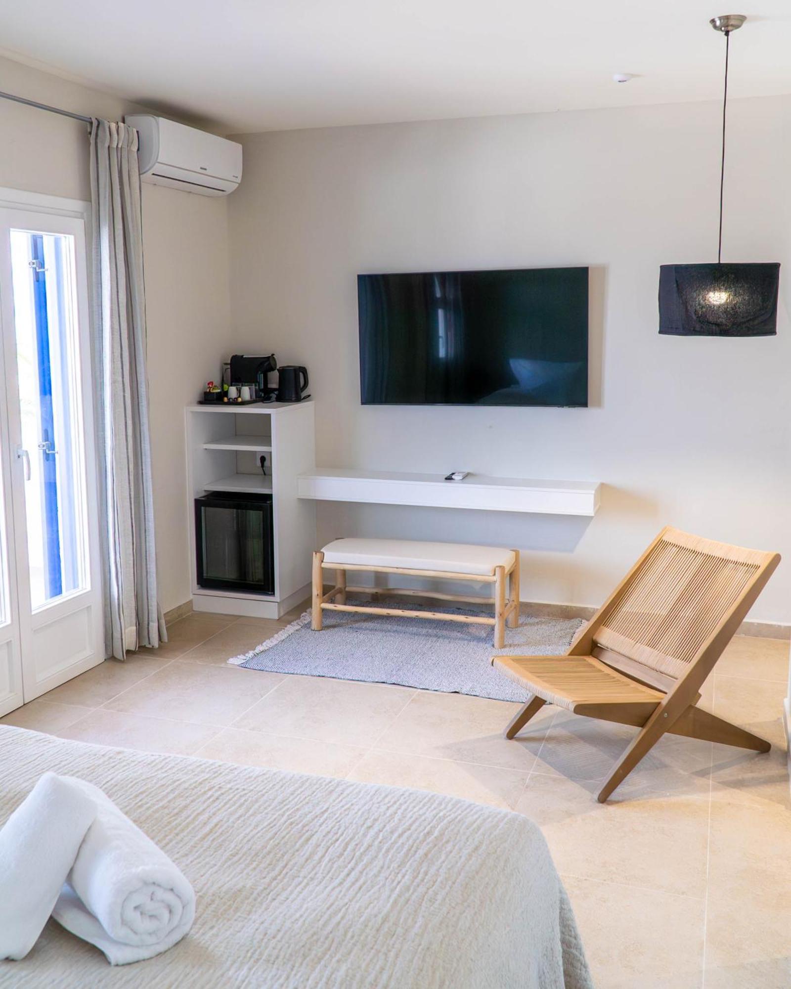 The Noverian Bios Santorini Boutique Hotel Fíra Szoba fotó